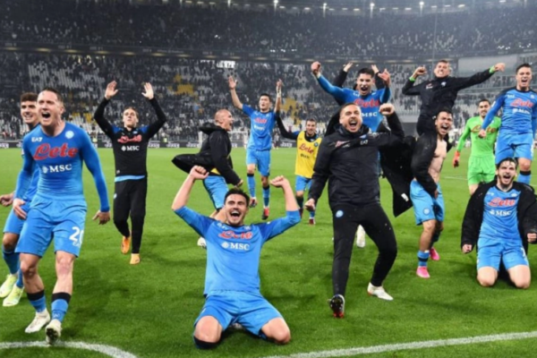 Napoli campeón después de 33 años